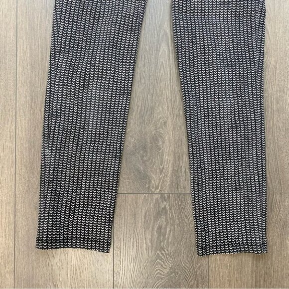 Studio Point Women’s Pants Print Pattern Straight Skinny Leg Pull On Black White - Picture 6 of 12